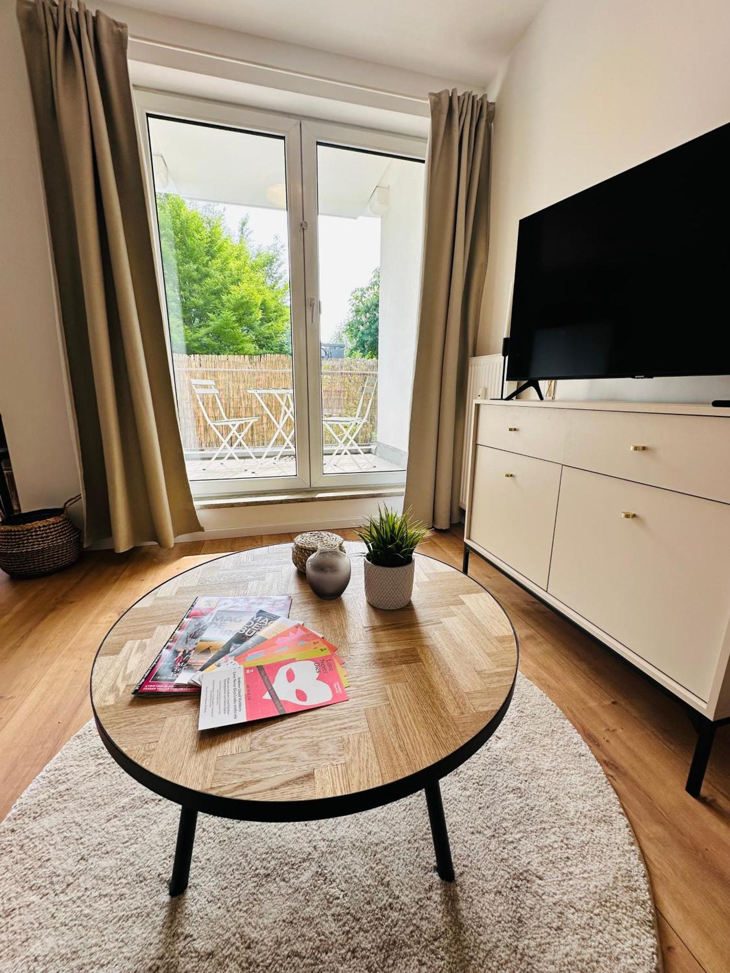 Gemuetliches 1R Apartment Mit Balkon, Parking, Tv Streaming ماغديبورغ المظهر الخارجي الصورة